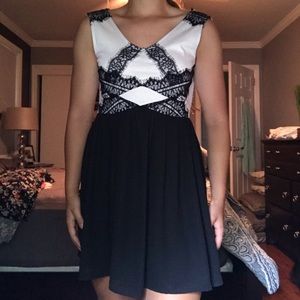 Black/white summer dress